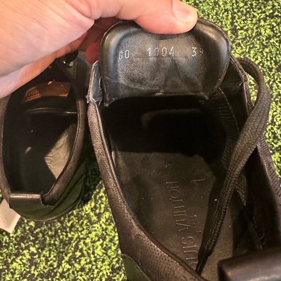 Louis vuitton black monogram leather canvas Trainers/ Shoes Men’s size 9US/39EU - Picture 4 of 7